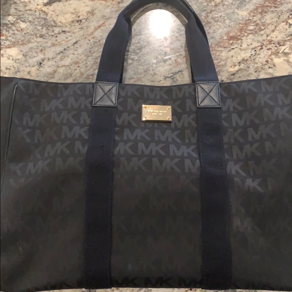 Large Michael Kors tote